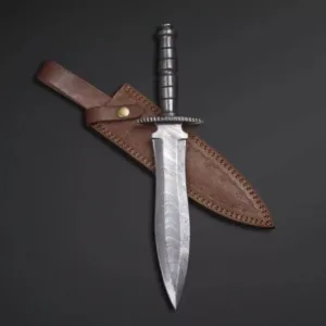 Handmade Damascus steel hunting dagger