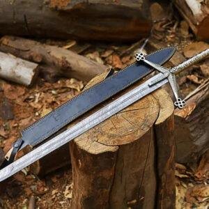 Hand Forged Damascus Steel Medieval Sword: Viking Claymore with Leather Sheath